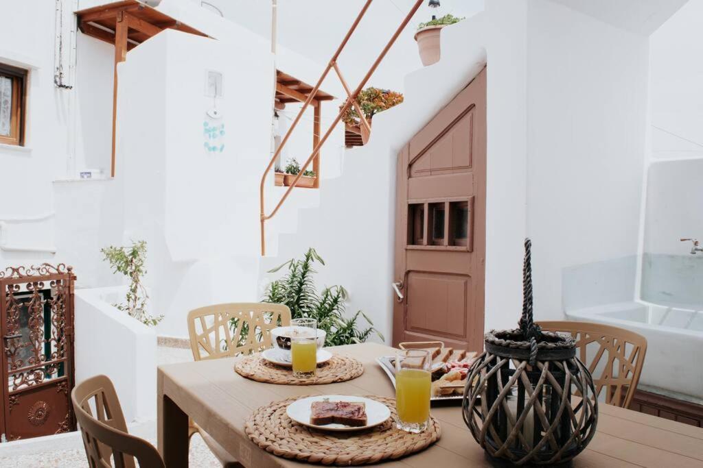 Castlevania- Traditional House In The Castle Naxos City 外观 照片